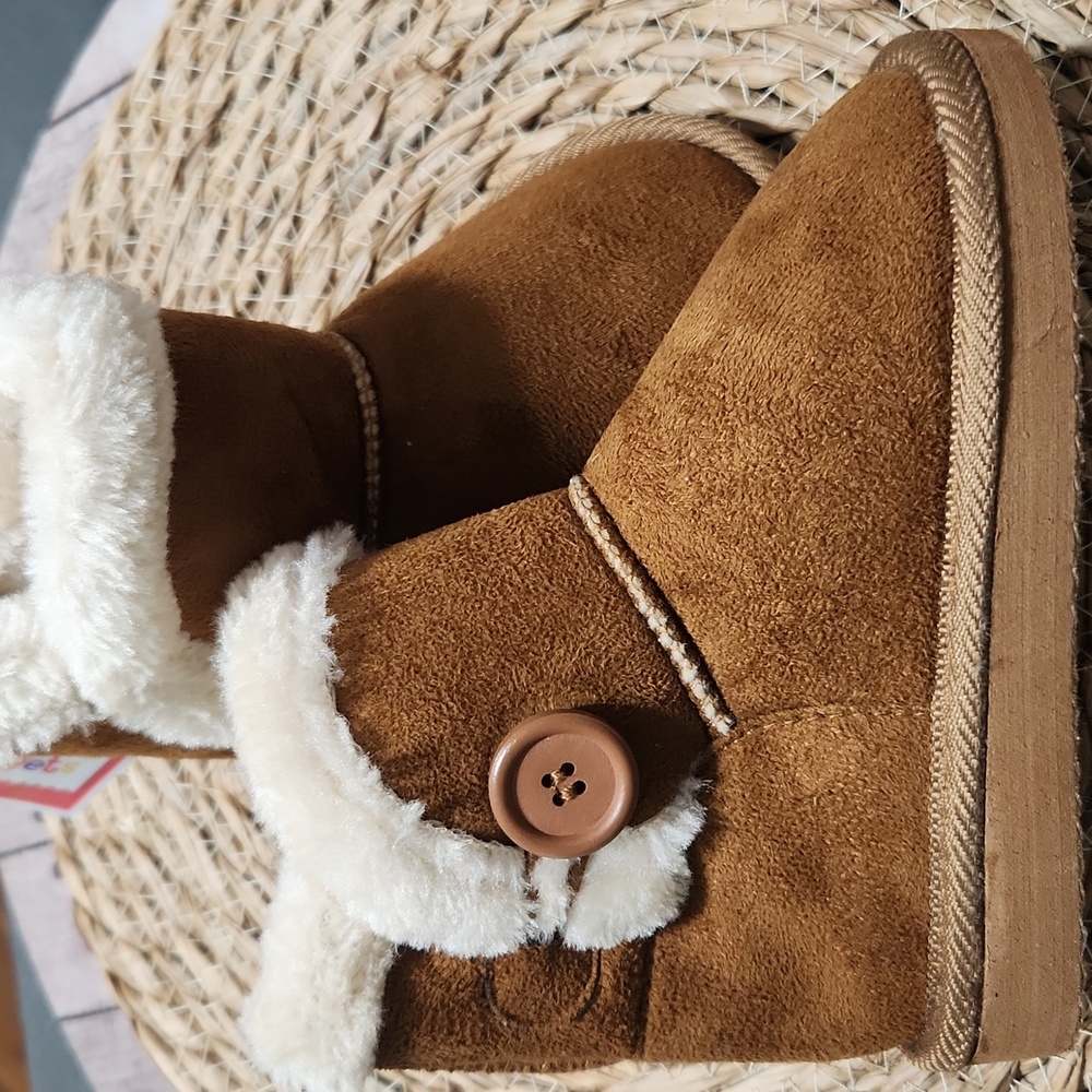 CUTE BOOTS - Picture 6 of 7